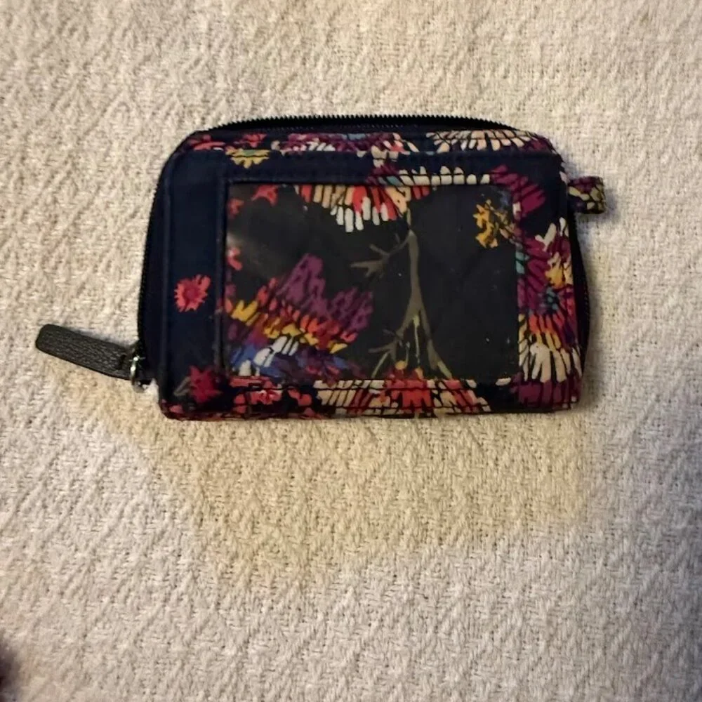 Vera Bradley Floral Print Escapade Wristlet Wallet‎ - Picture 2 of 3